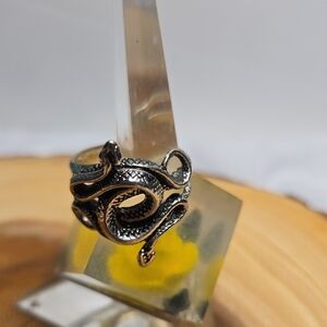Sterling Silver Reptile Ring with Intricate Design